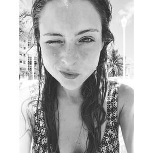 Meet your Posher, María